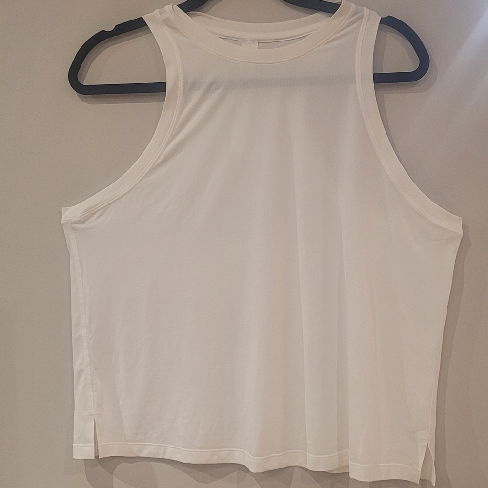 Lululemon Sleeveless Athletic Top. Size 12 - Picture 2 of 6